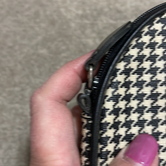 Ralph, Lauren, Black and ivory cosmetic bag with loops lightly used - Picture 2 of 7